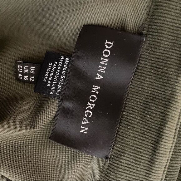 Donna Morgan Sage Green Corduroy Dress W/Pockets Long Sleeve Size 12 - Picture 8 of 9